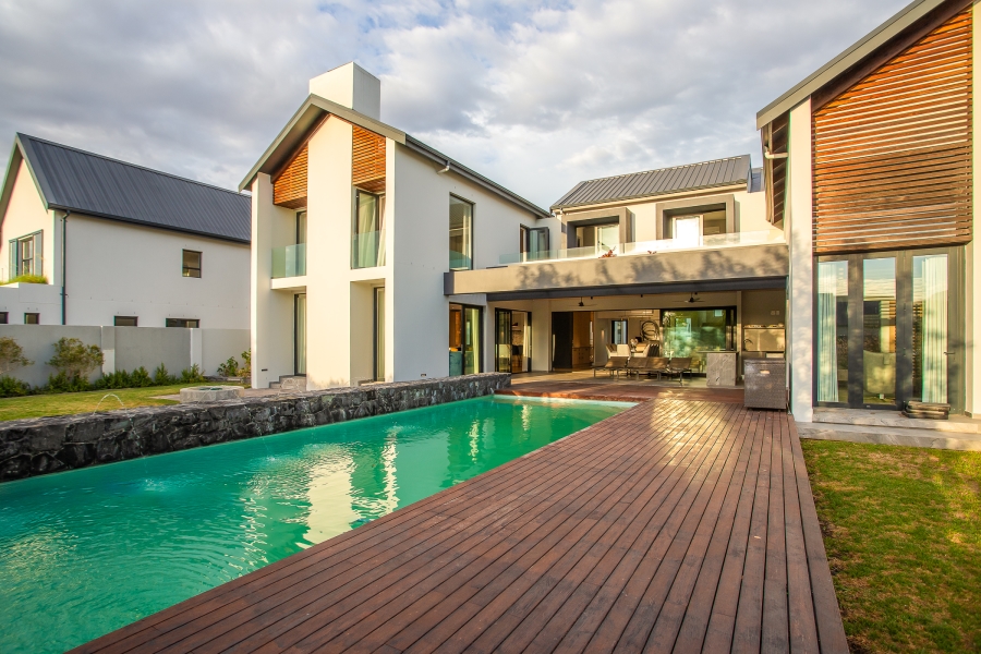 5 Bedroom Property for Sale in Val De Vie Estate Western Cape
